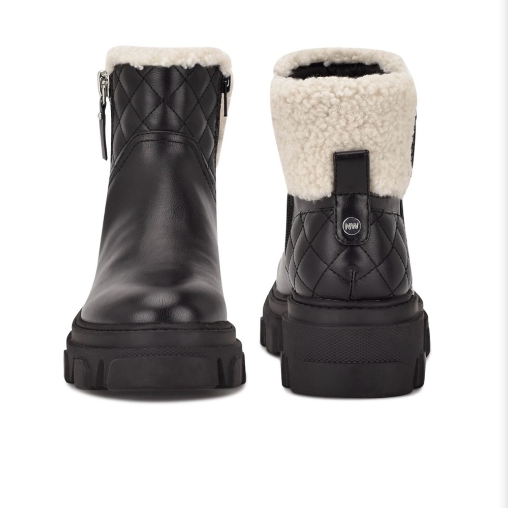 Nine West ankle boot size 6. NWT
